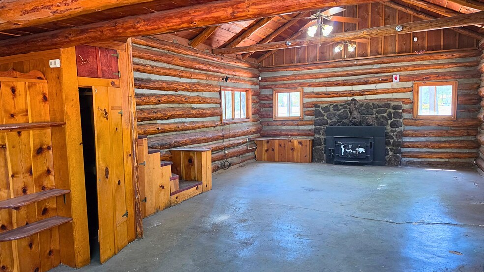 More Photos Of 182 White Mountain blvd, Lakeside General Retail For Sale