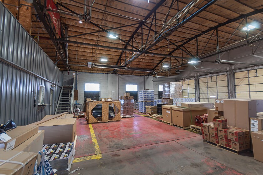 More Photos Of 702 4th Ave, Greeley Warehouse For Lease