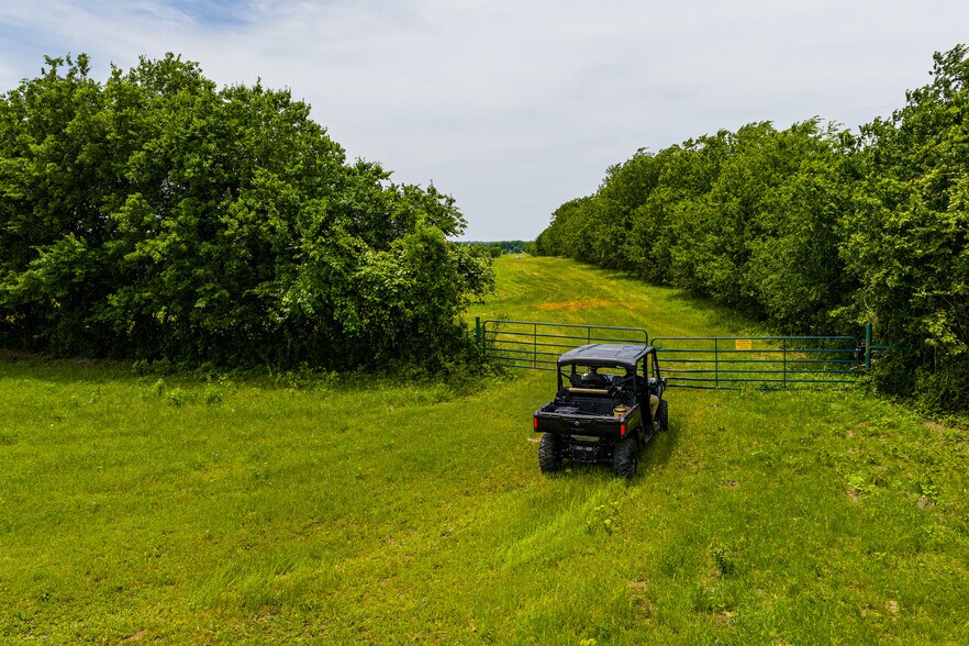 More Photos Of 3900 W Highway 67, Cleburne Land For Sale