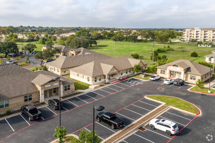 More Photos Of 1464 E Whitestone Blvd, Cedar Park Unknown For Lease