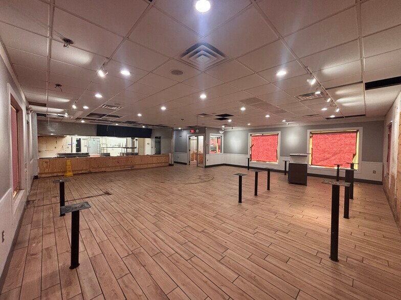 More Photos Of 1295 S 11th St, Niles Fast Food For Lease