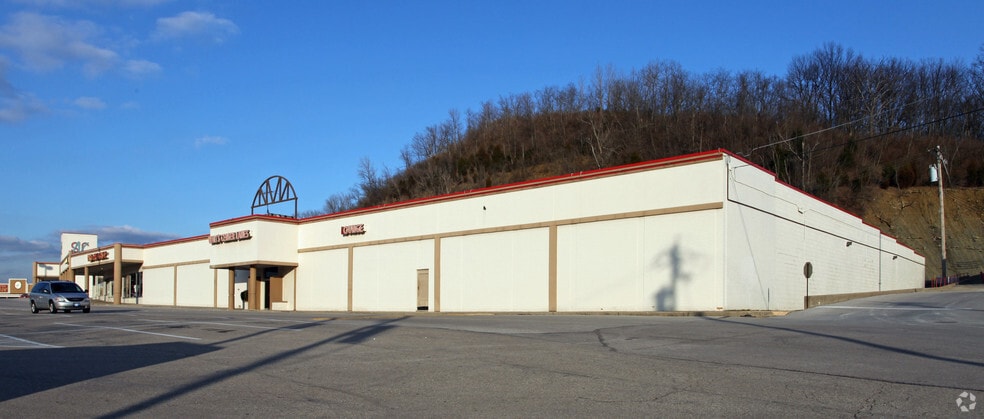 More Photos Of 1695-1853 Monmouth St, Newport Unknown For Lease