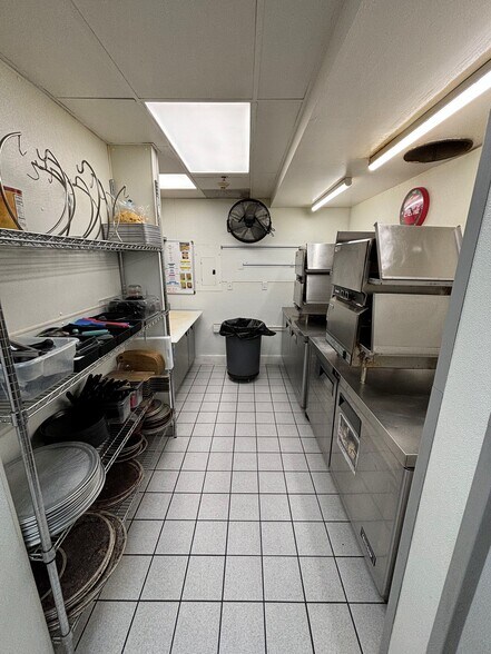 More Photos Of 200 Collins Rd NE, Cedar Rapids Specialty For Lease