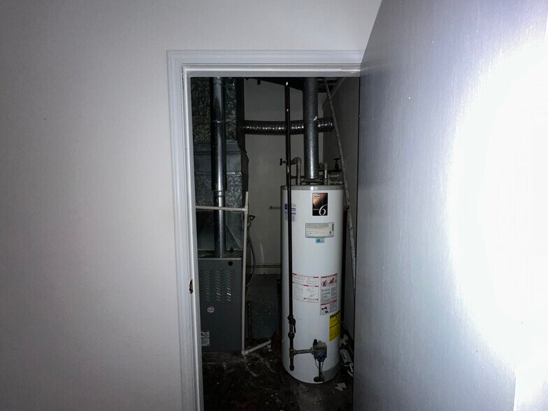 More Photos Of 6338 S Pulaski Rd, Chicago Storefront For Lease