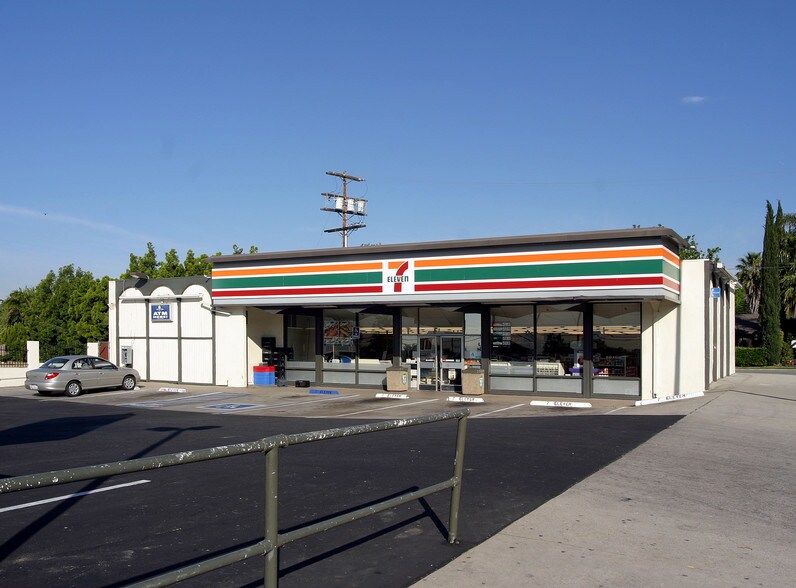 Primary Photo Of 11348 Sunburst St, Lake View Terrace Convenience Store For Lease