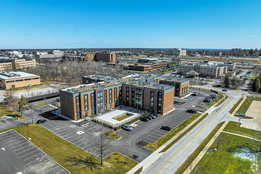 More Photos Of 3800 Park East Dr, Beachwood Apartments For Lease
