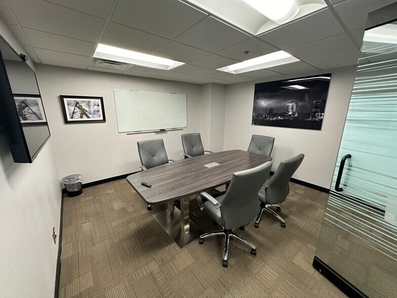 More Photos Of 1616 S Main St, Tulsa Office For Lease