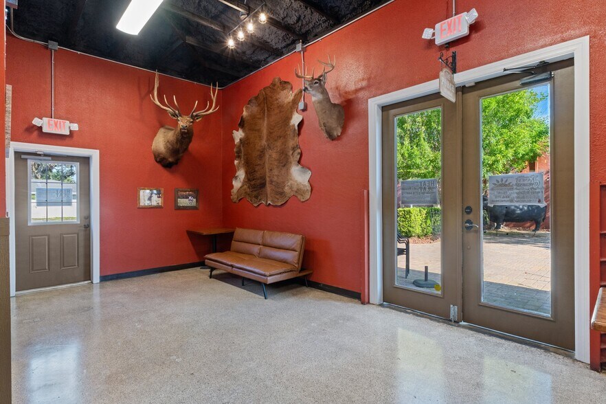 More Photos Of 508 Citrus Ave, Crystal River Restaurant For Sale