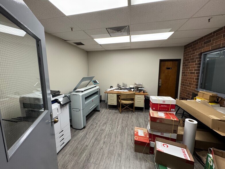 More Photos Of 2300 Michigan St, Hammond Warehouse For Lease