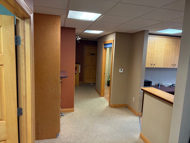 More Photos Of 304 N Rapids Rd, Manitowoc Freestanding For Lease