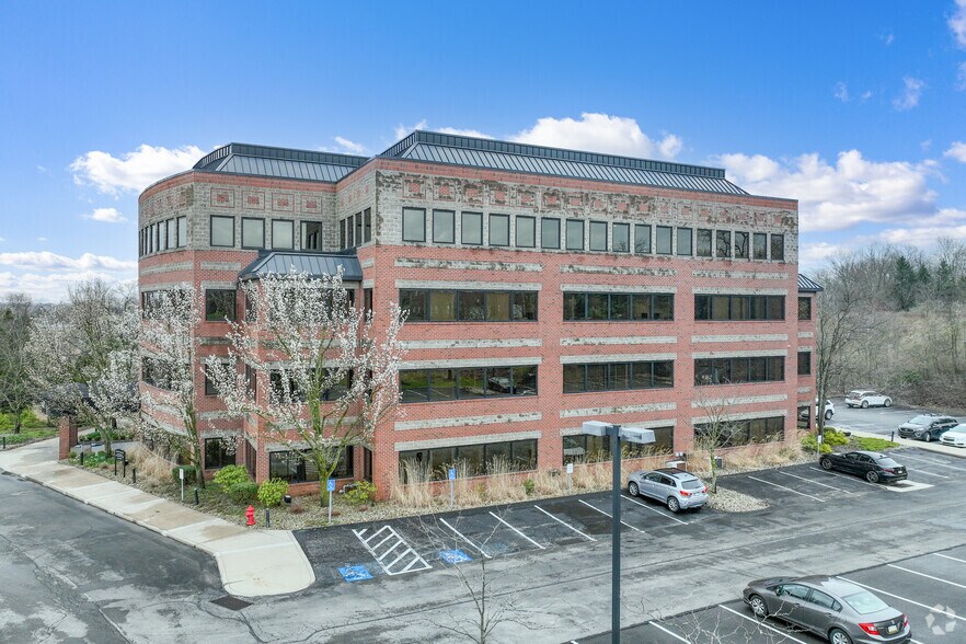 More Photos Of 1603 Carmody Ct, Sewickley Unknown For Sale