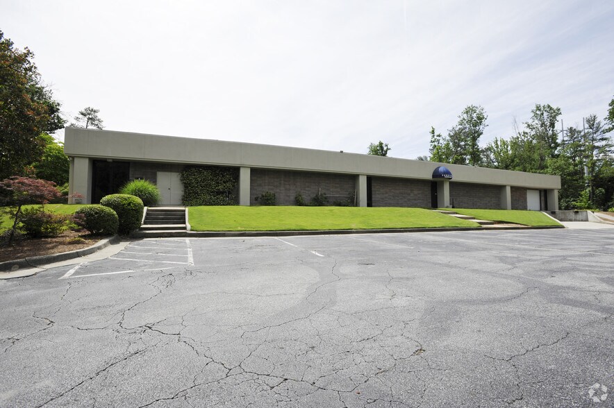 More Photos Of 3290 Cumberland Club Dr, Atlanta Office For Lease