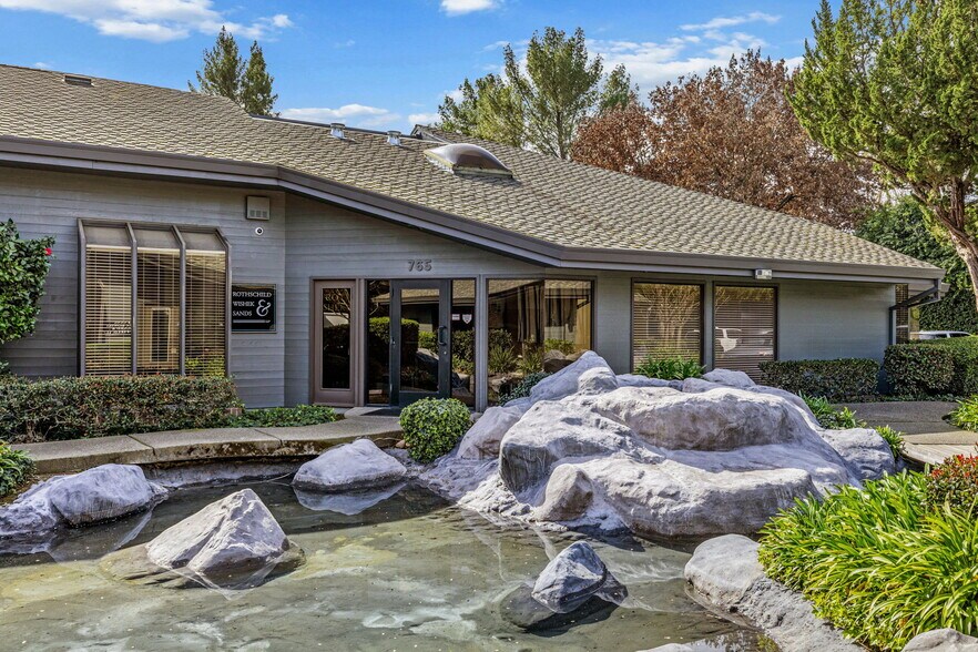 More Photos Of 755-797 University Ave, Sacramento Medical For Sale