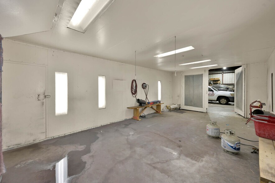 More Photos Of 3050 Farm To Market 2920 Rd, Spring Auto Repair For Sale