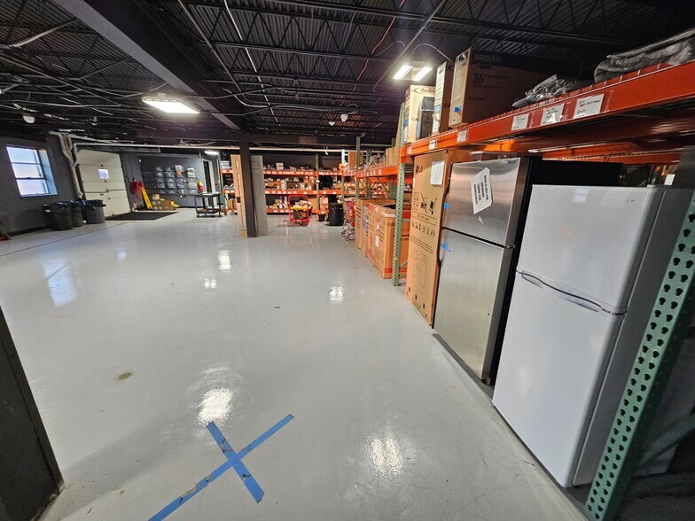 More Photos Of 456 Union Blvd, Allentown Light Manufacturing For Sale