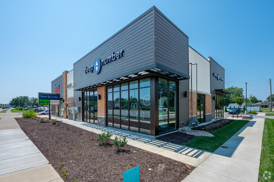 More Photos Of 1980 N National Rd, Columbus Storefront Retail Office For Sale