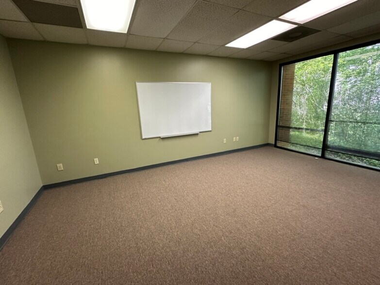 More Photos Of 2799 Lawrenceville Hwy, Decatur Office For Lease