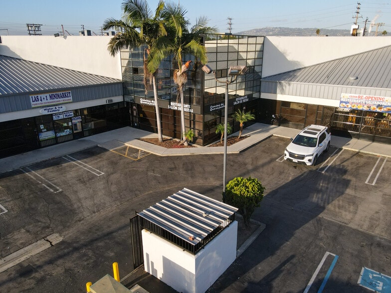 Primary Photo Of 208-214 W Anaheim St, Wilmington Storefront Retail Office For Sale