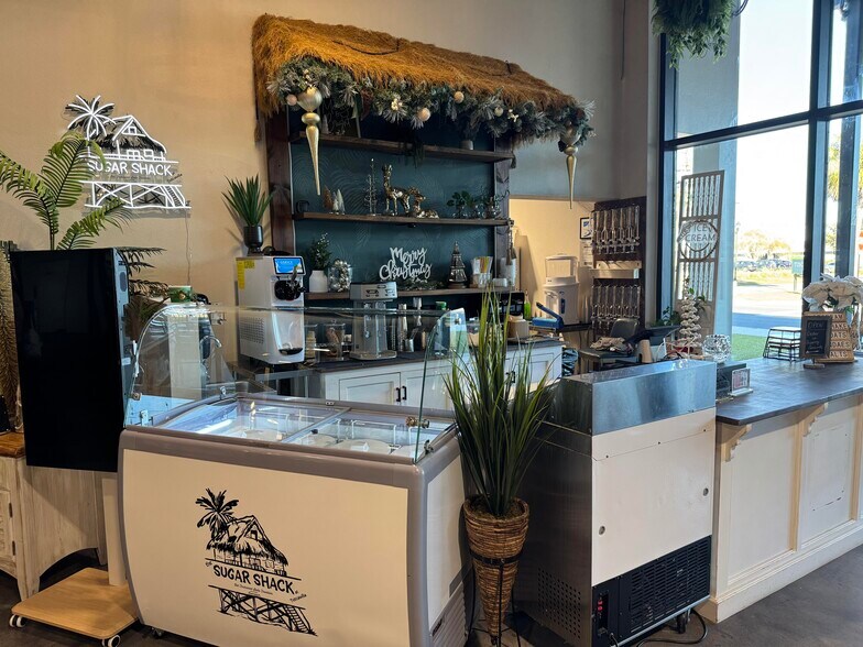 More Photos Of 235 NE Watula Ave, Ocala Restaurant For Sale