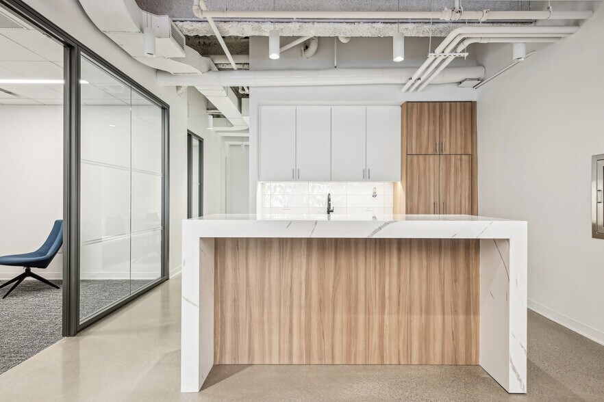 More Photos Of 650 Fifth Ave, New York Office For Lease
