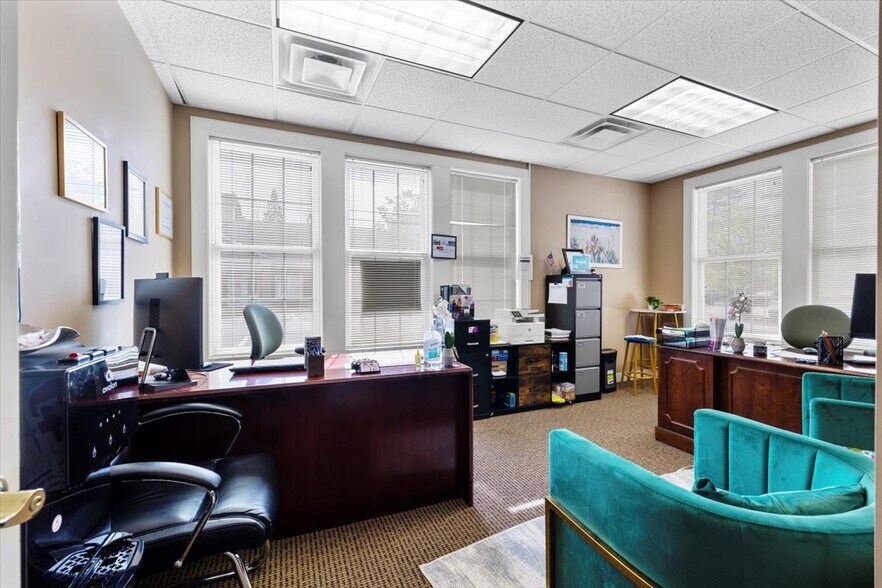 More Photos Of 11533 Nuckols Rd, Glen Allen Medical For Sale