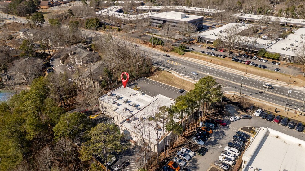 More Photos Of 7855 Roswell Rd, Sandy Springs Freestanding For Lease