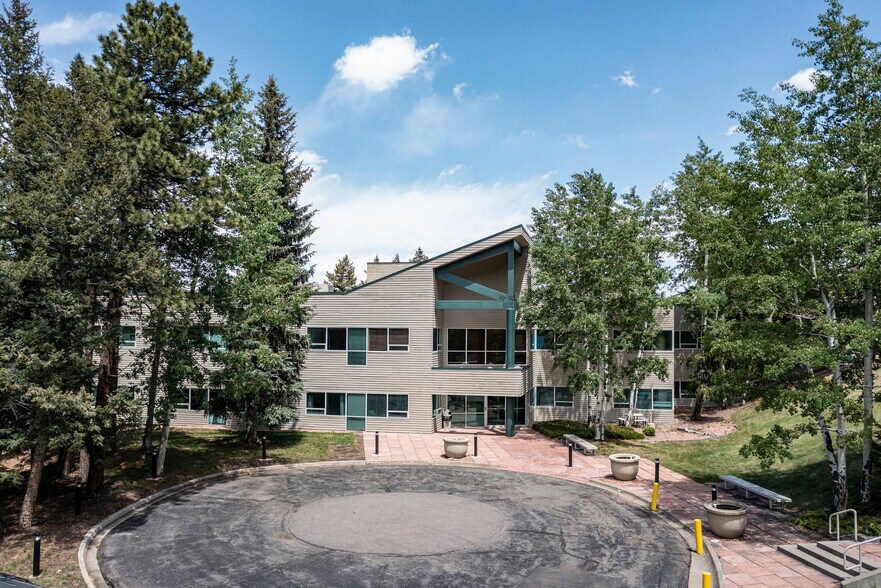 More Photos Of 433 Park Point Dr, Golden Office For Lease