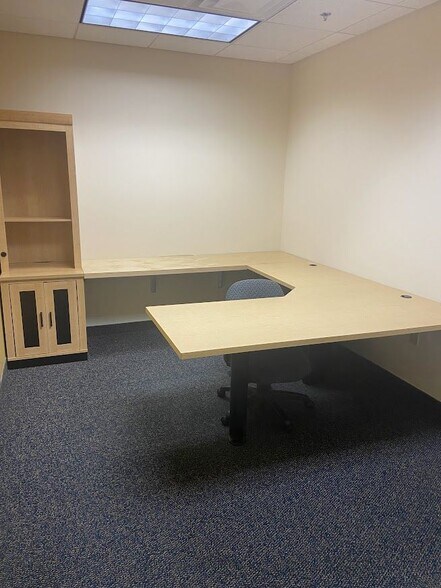 More Photos Of 94 River Rd, Hudson Distribution For Sale