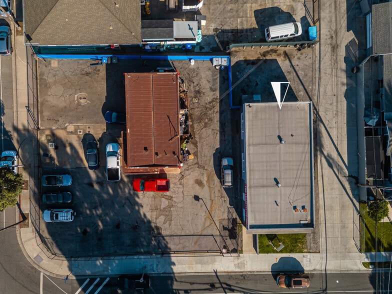 More Photos Of 111 E Wilhelmina St, Anaheim Auto Repair For Lease