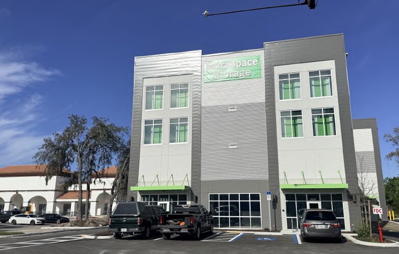 More Photos Of 11810 N Dale Mabry Hwy, Tampa General Retail For Lease