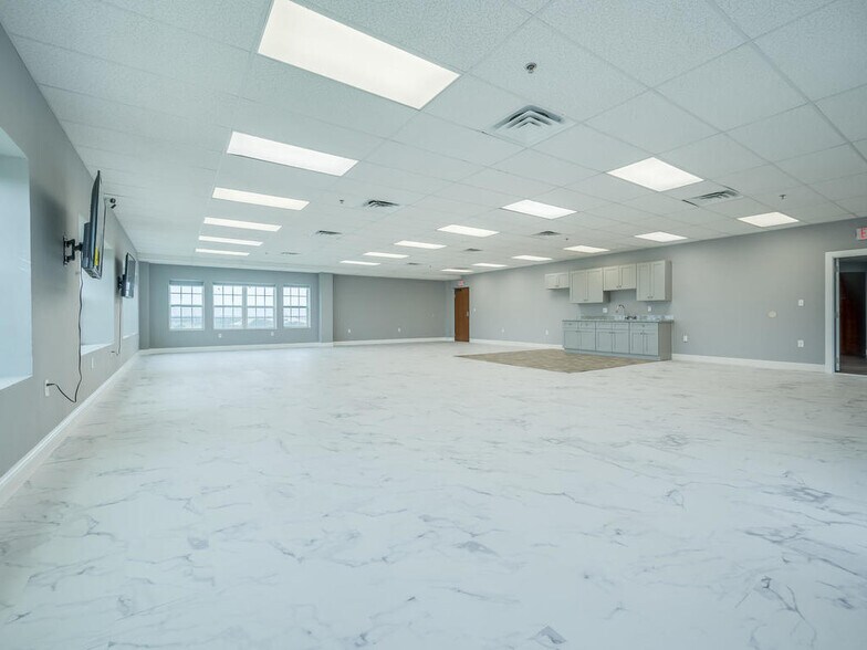 More Photos Of 13802 Ida Ridge Dr, Austin Office Residential For Sale