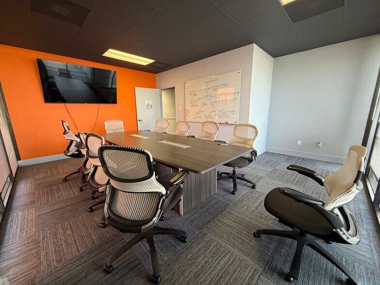 More Photos Of 3050 Amwiler Rd, Peachtree Corners Office For Lease