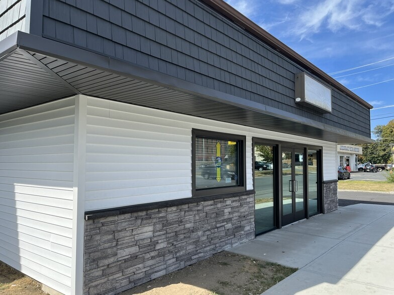 Primary Photo Of 369 2nd Ave, Troy Freestanding For Lease