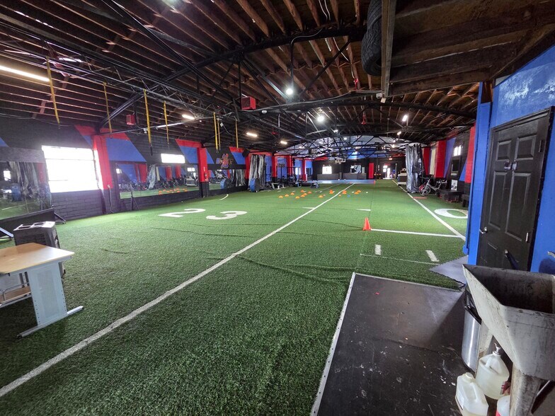 More Photos Of 1517 S Adams St, Tallahassee Auto Repair For Lease