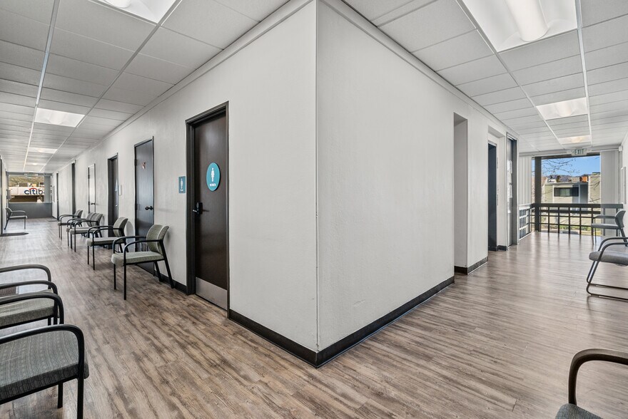 More Photos Of 27141 Hidaway Ave, Canyon Country Medical For Lease