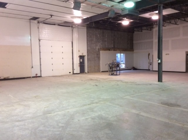 More Photos Of 50 McCullough Dr, New Castle Warehouse For Sale