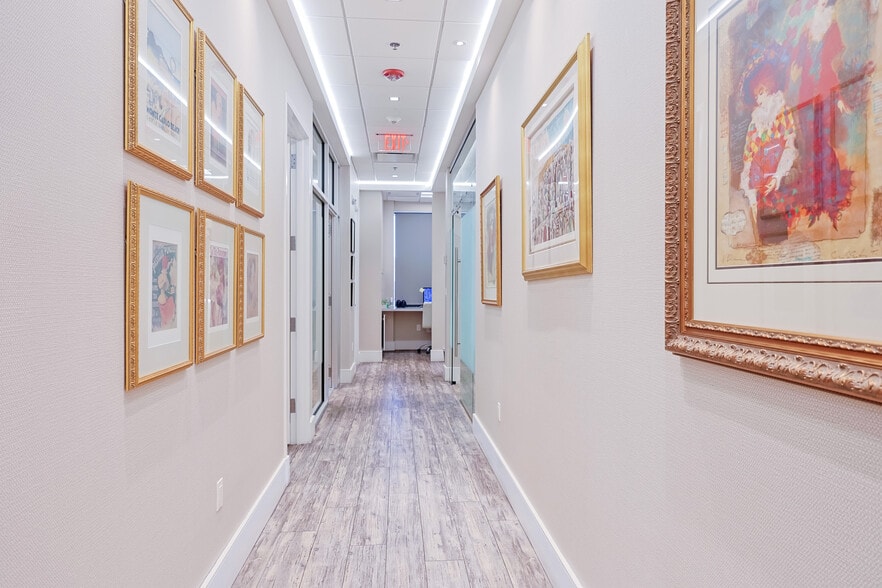 More Photos Of 833 Northern Blvd, Great Neck Medical For Lease