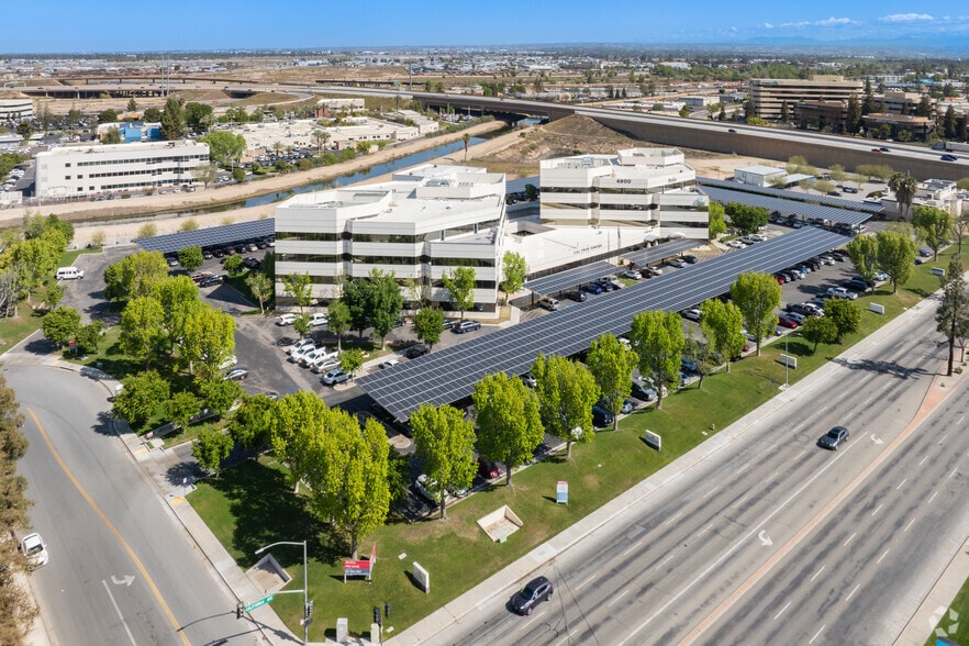 More Photos Of 4900 California Ave, Bakersfield Coworking Space