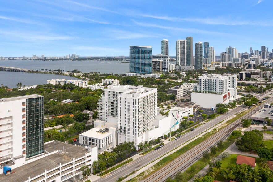 More Photos Of 4300 Biscayne Blvd, Miami Office Residential For Lease