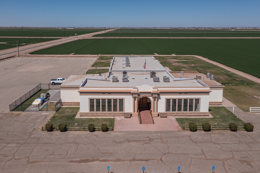 More Photos Of 796 W Evan Hewes, El Centro Restaurant For Sale