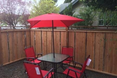 More Photos Of 707 NE 5th St, McMinnville Office For Sale
