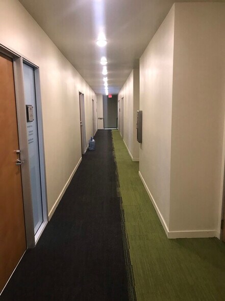 More Photos Of 822 Hartz Way, Danville Loft Creative Space For Lease