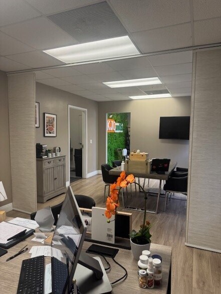 More Photos Of 12601 NW 115th Ave, Medley Warehouse For Lease