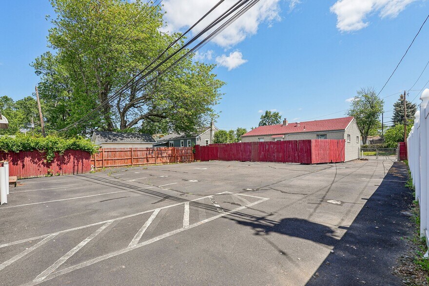 More Photos Of , Levittown General Retail For Sale