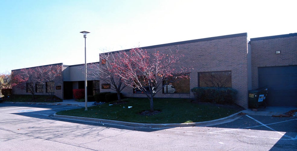 More Photos Of 245 W Roosevelt Rd, West Chicago Light Manufacturing For Lease