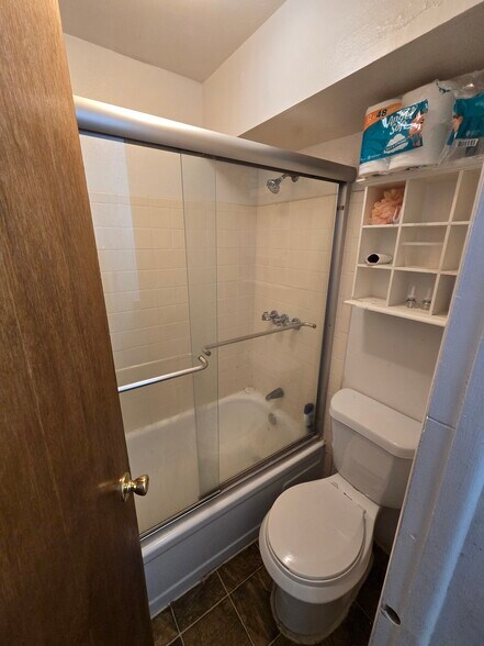 More Photos Of 1995-1997 Akron St, Aurora Apartments For Sale