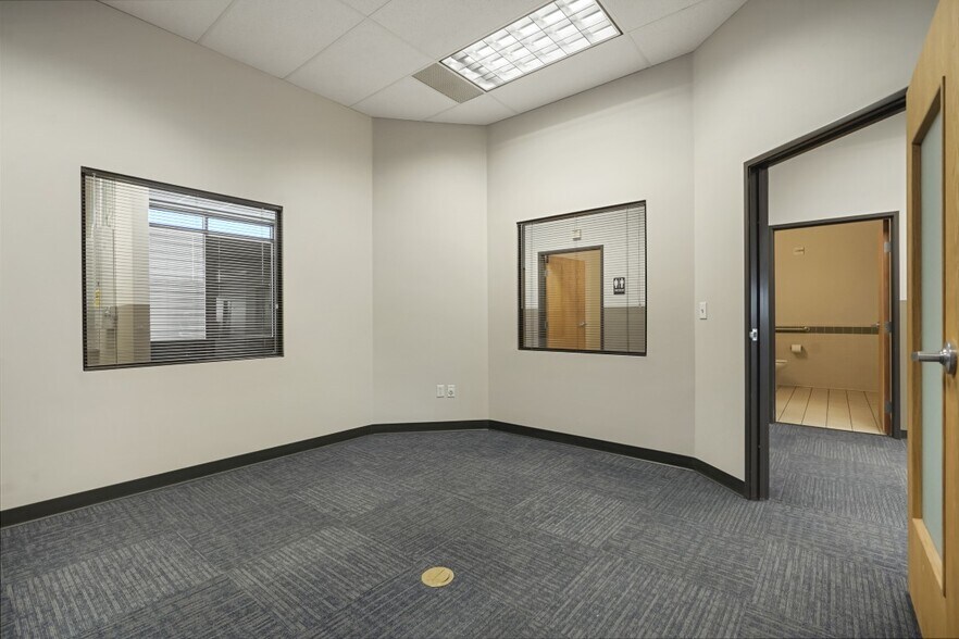More Photos Of 10875 Dover St, Westminster Research And Development For Lease