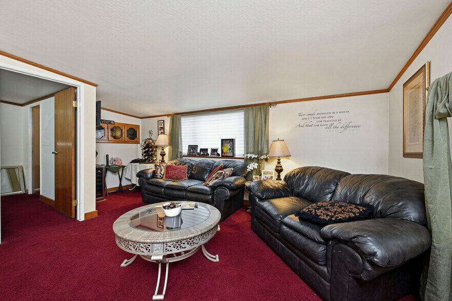 More Photos Of 3511 Redwood St, Clearlake Freestanding For Sale