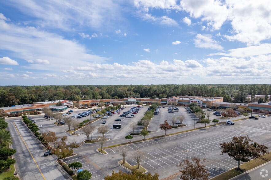 More Photos Of 11111-11119 San Jose Blvd, Jacksonville Unknown For Lease