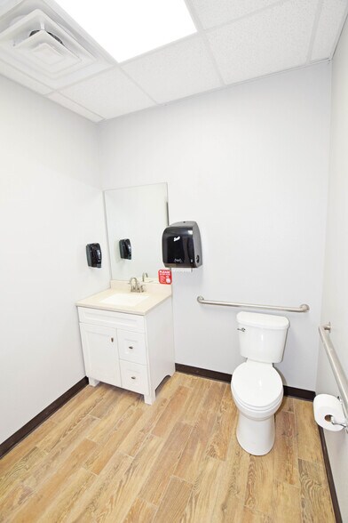 More Photos Of 13800 W Interstate 20 E, Odessa Industrial For Lease